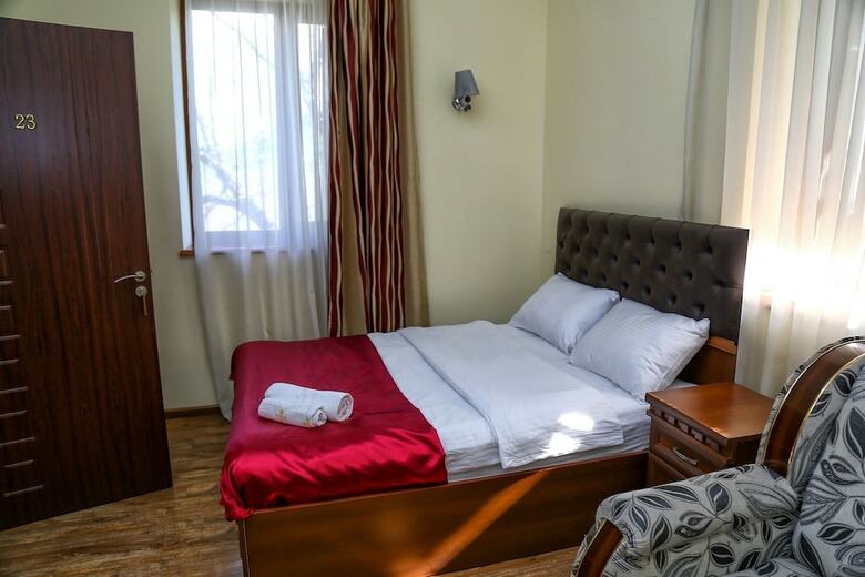 Lara Hotel