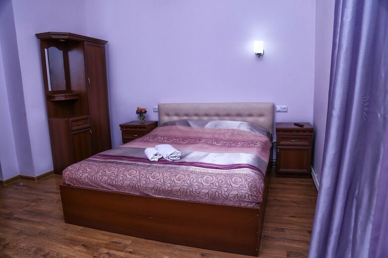 Lara Hotel
