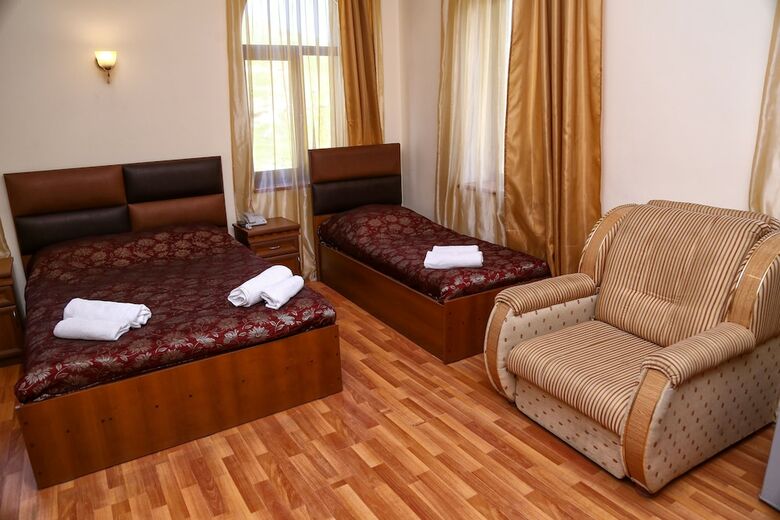 Lara Hotel