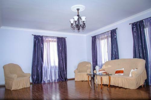 Hostal Ayrivank Guest House