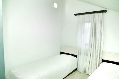Teghenis Holiday Home