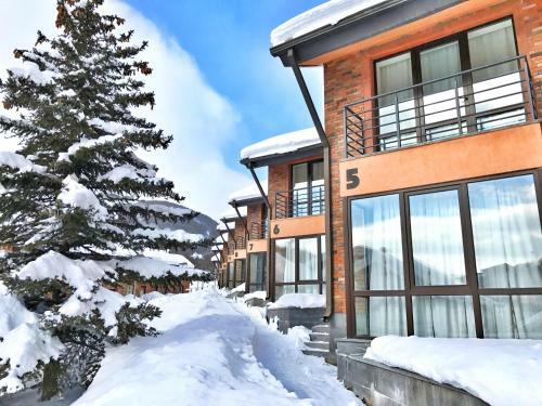 Teghenis Holiday Home