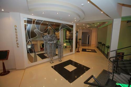 Hotel Multi Rest House