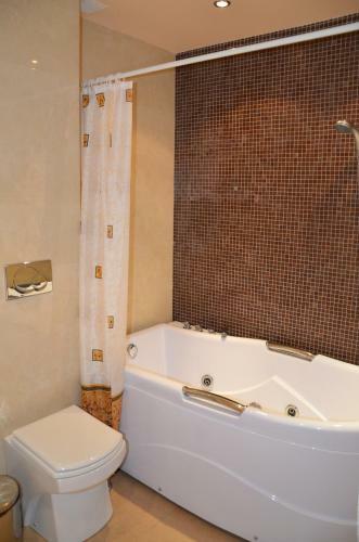 Dian Hotel