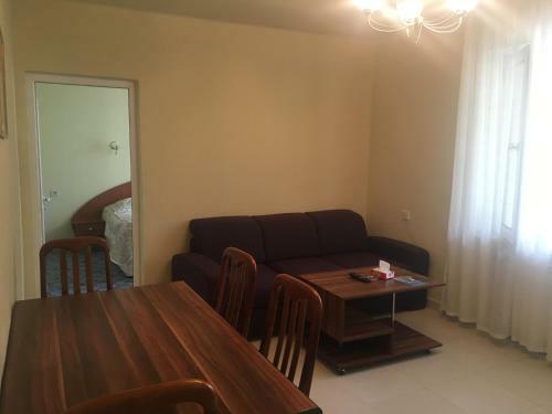 Blue Sevan Hotel