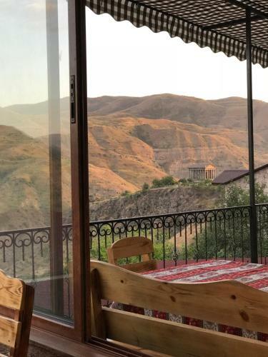 Albergue Garni Bread House