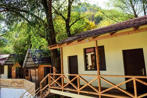 Bed & Breakfast Belveder Eco Resort