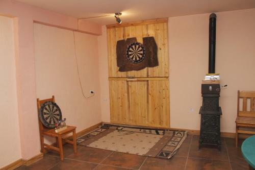 Hostal Daravand Guest House