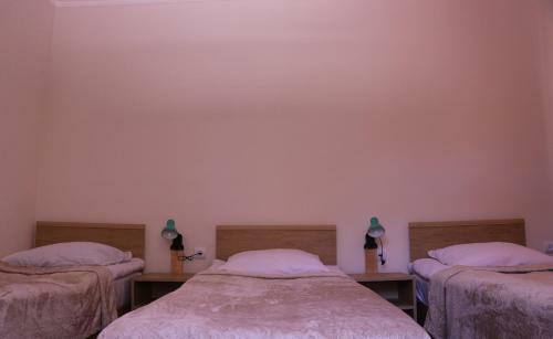 Hostal Ayrarat Guest House