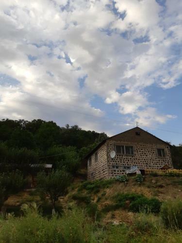 Bed & Breakfast The River House Yeghegis