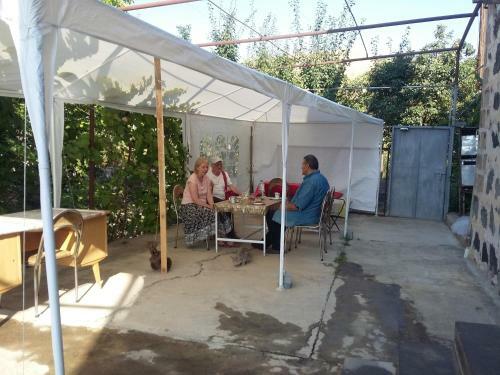 Hostal Shushan Guest House