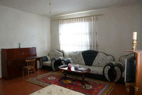 Hostal Shushan Guest House