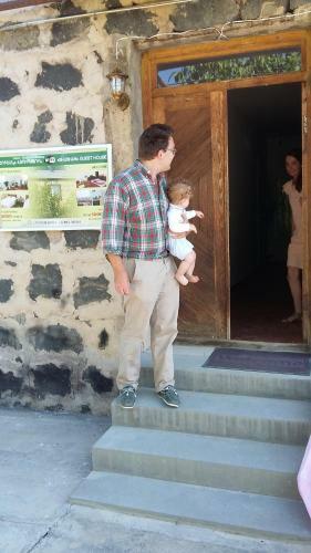 Hostal Shushan Guest House