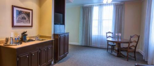 Hotel Bentley