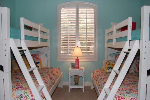 95029 Mediterranean Townhouse #1