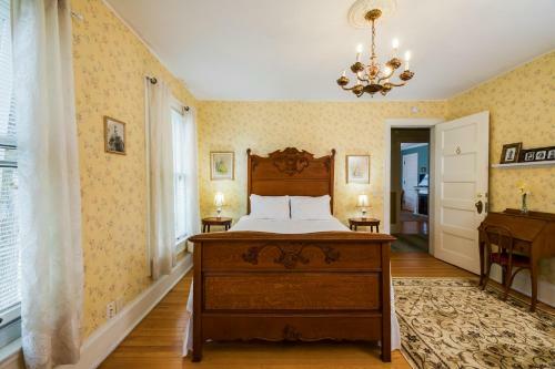 Ringling House Bed & Breakfast