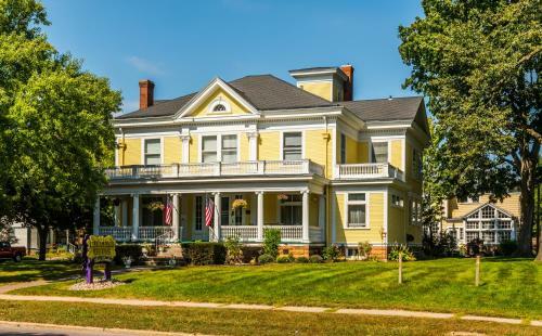 Ringling House Bed & Breakfast