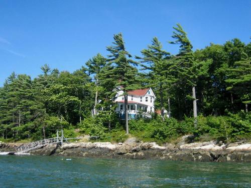 Seal Cove Home