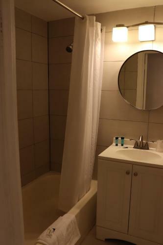 Large Studio On Hollywood Beach- Sleeps 4 And Kitchenette
