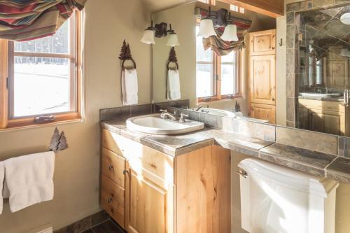 Moonlight Mountain Home-1 Shadow Ridge