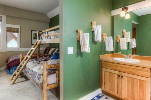 Saddle Ridge Townhome-unit K1