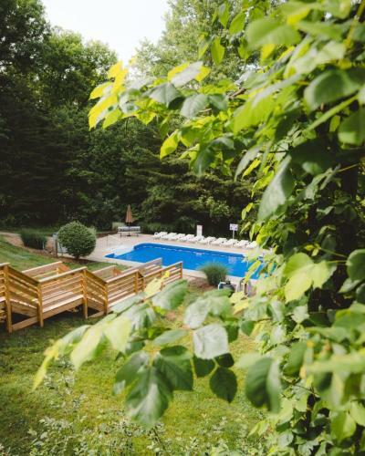 Fallswood Lodge - Hocking Hills Home