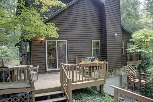 Creekside Cove