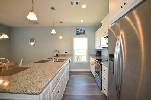 Beacon On The Beach- 3 Bedroom Home