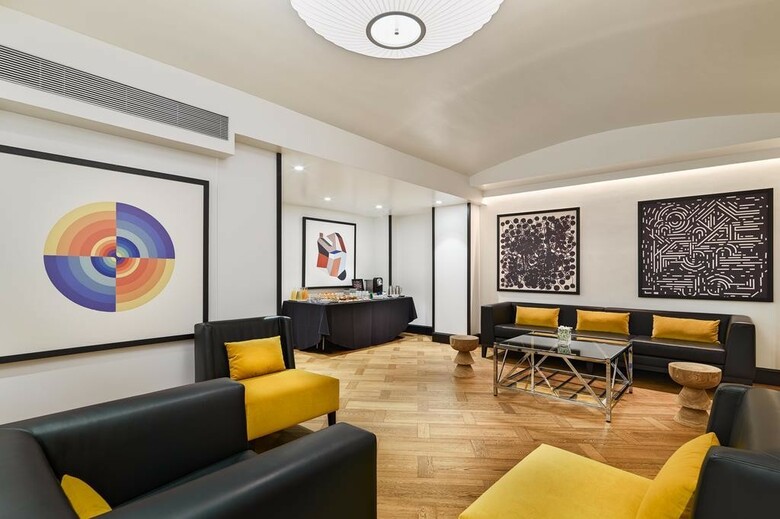 Hotel H10 Universitat