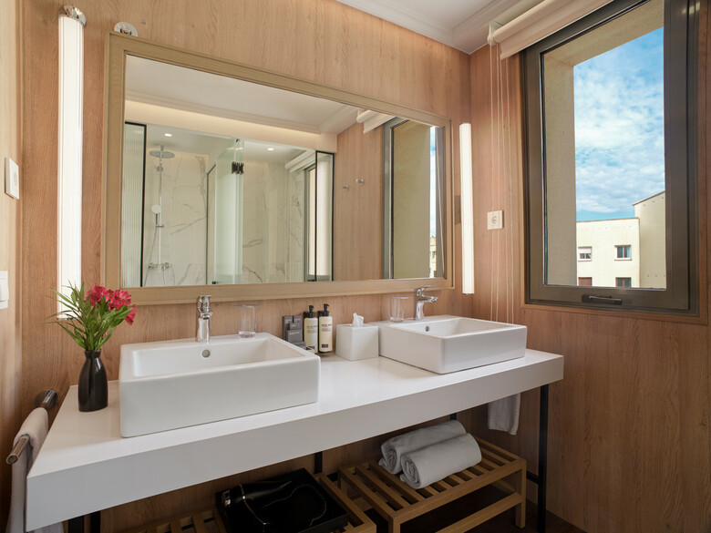 Hotel H10 Universitat