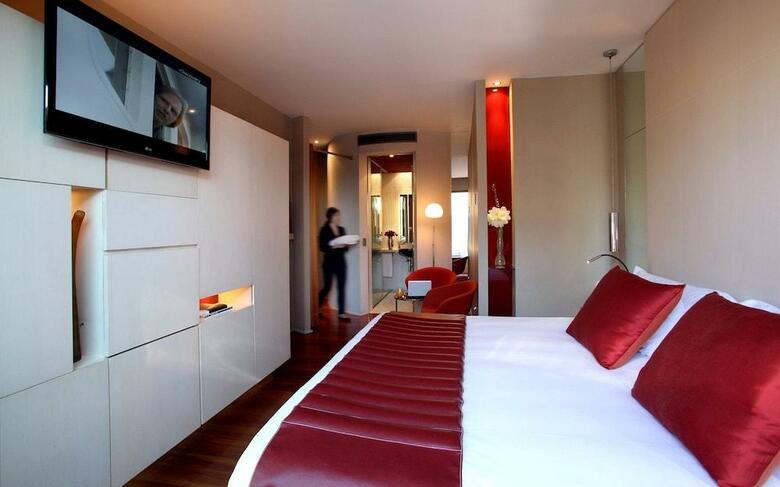 Hotel Cram