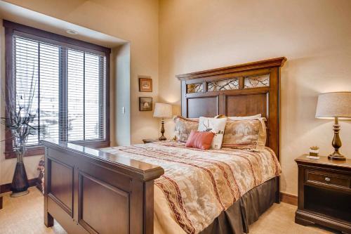 308 Shores Lane Home