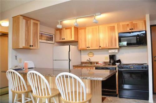 Apartamento Trail's End Condomimiums Unit 311
