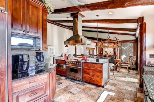 Tyra Summit Townhome #935