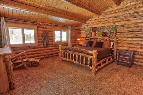 Black Bear Lodge (private Home)