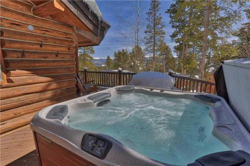 Black Bear Lodge (private Home)