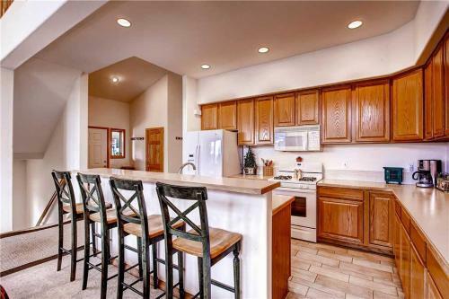 White Wolf #1648 Townhouse