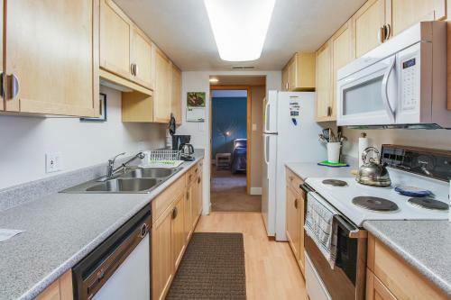 Ski And Racquet Club Condo