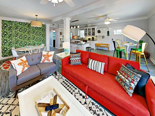 266 Ventura Road House