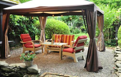 1795 Acorn Inn Bed And Breakfast
