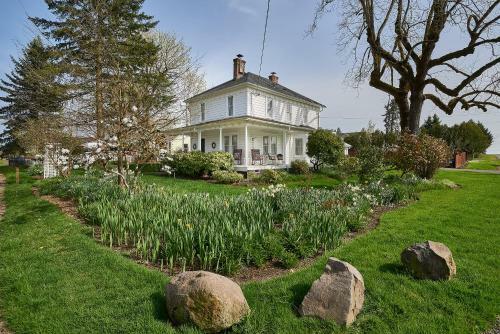 Carlton Farmhouse