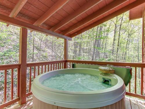 Top Notch Cabin
