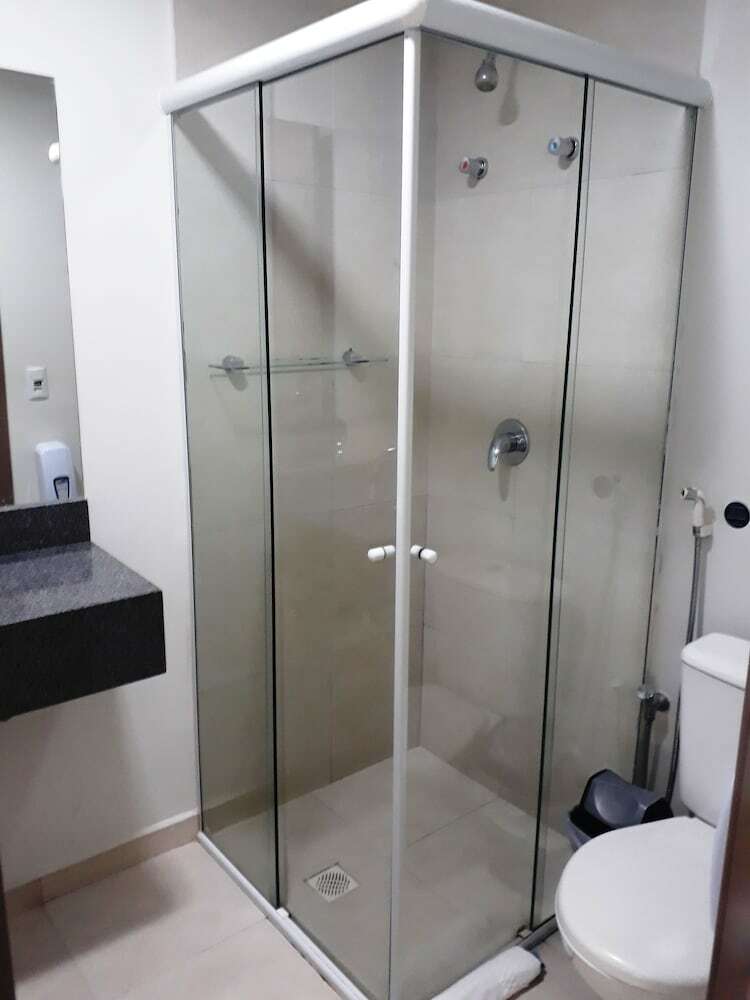 Hotel Valerim Itaja�