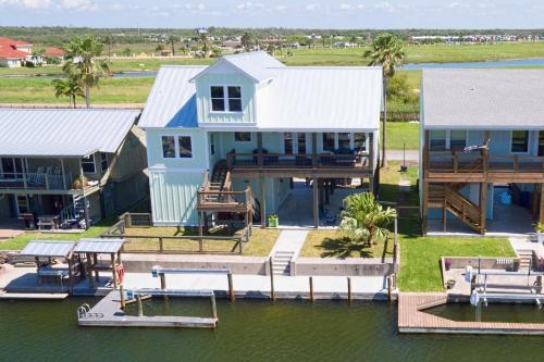 Canal-front Home Home