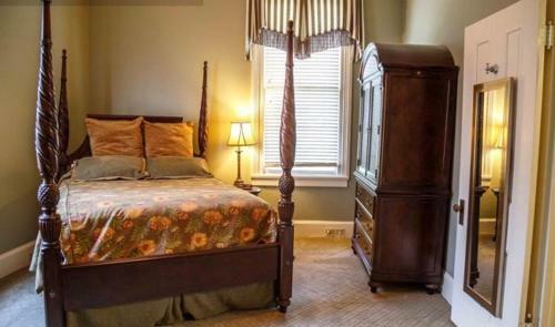 Bed & Breakfast Clark House Inn