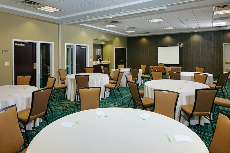 Hotel Springhill Suites Lansing By Marriott