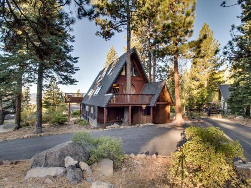 Lakeview Tree House