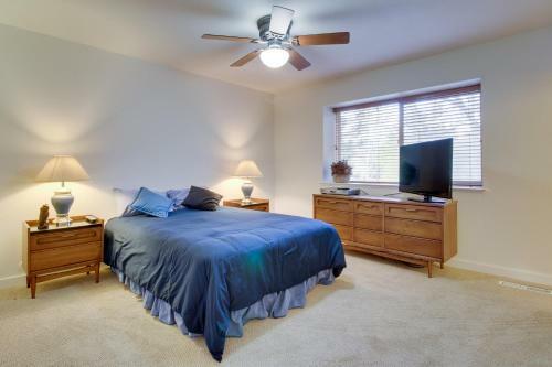 Crystal Waters Townhome