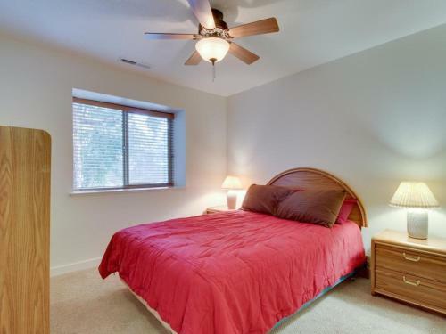Crystal Waters Townhome