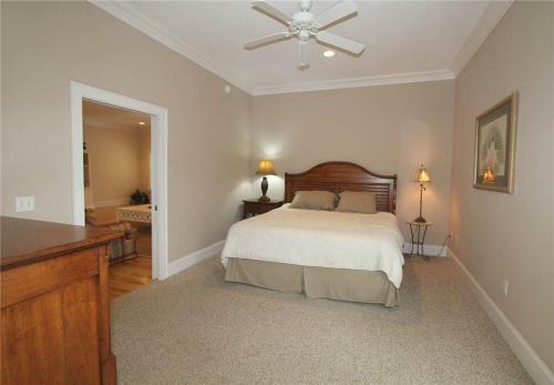 Goldsmith- 5 Bedroom Home